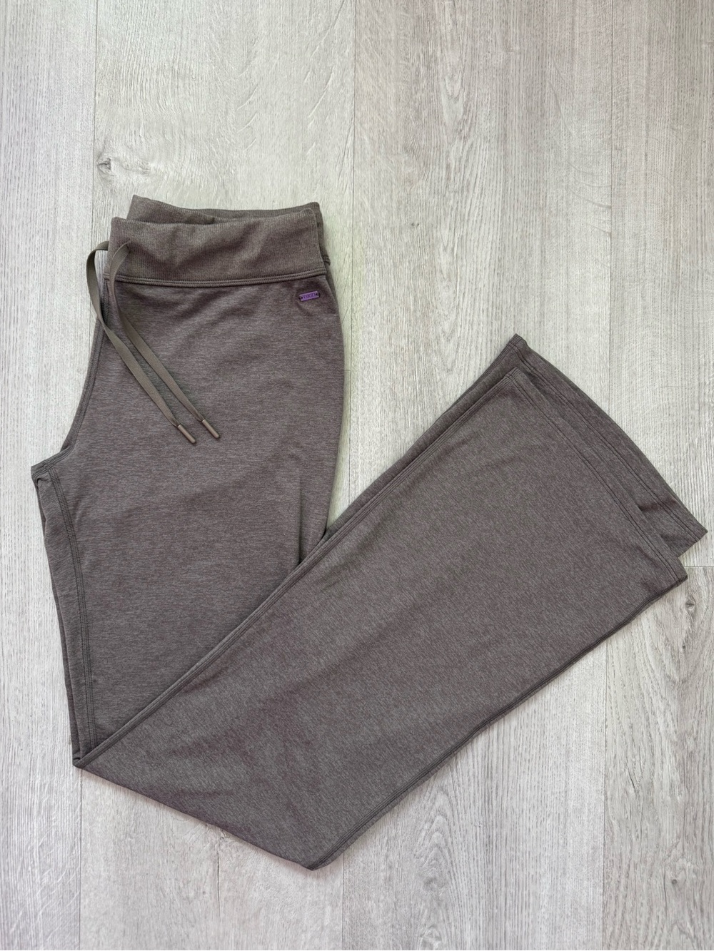 Vuori Halo Low Rise Slim Flare Pant